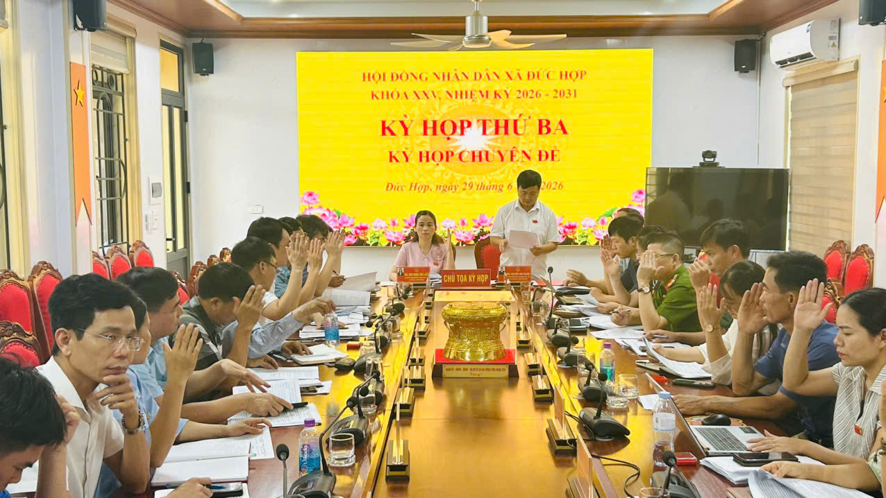 HĐND XÃ ĐỨC HỢP TỔ CHỨC KỲ HỌP CHUYÊN ĐỀ THÔNG QUA ĐỀ ÁN SẮP XẾP, TỔ CHỨC LẠI THÔN TRÊN ĐỊA BÀN XÃ.
