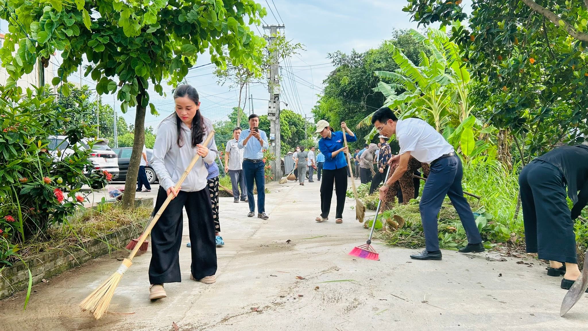 Toàn dân chung tay bảo vệ môi trường vì một Việt Nam xanh - sạch - đẹp